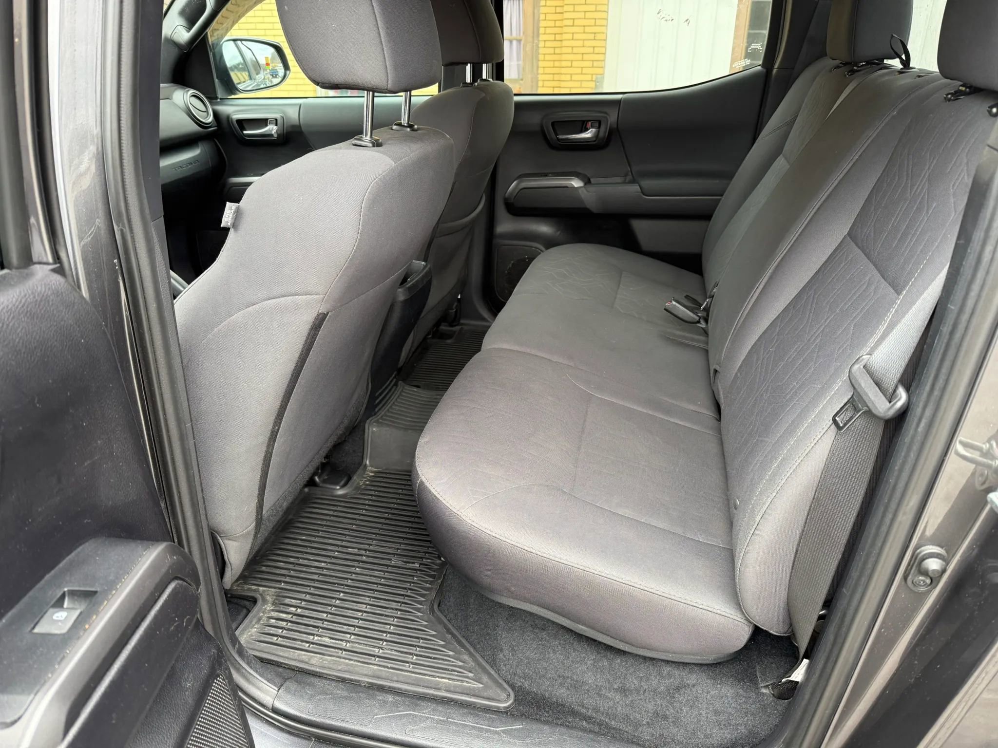 Used 2019 Toyota Tacoma TRD Sport image 14