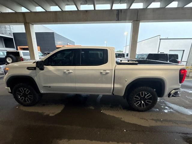 Used 2023 GMC Sierra 1500 AT4 w/ Technology Package AWD/4WD image 5