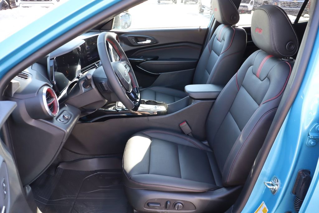 New 2026 Chevrolet Trax RS w/ Sunroof Package image 8