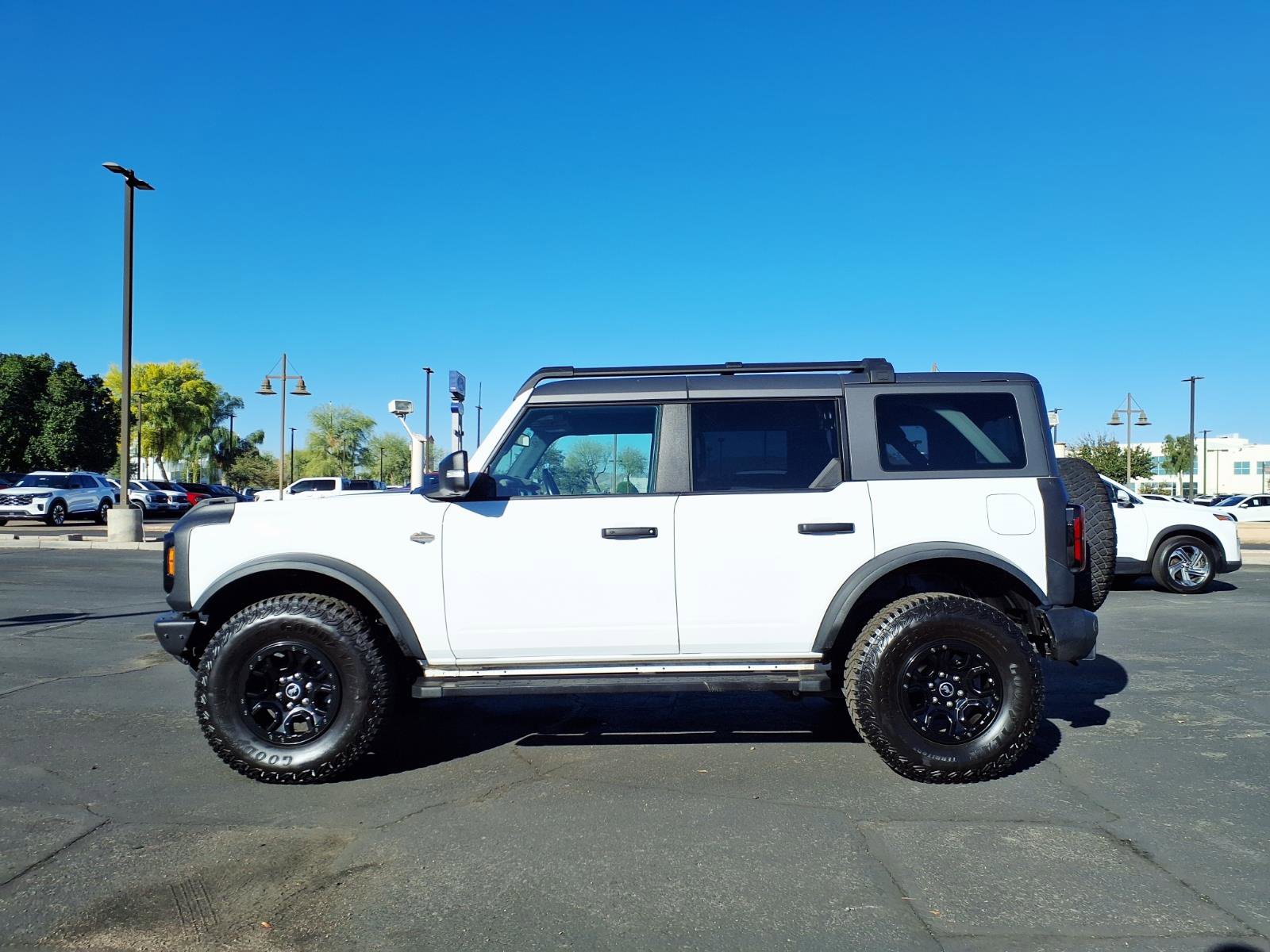 Used 2023 Ford Bronco Wildtrak image 3