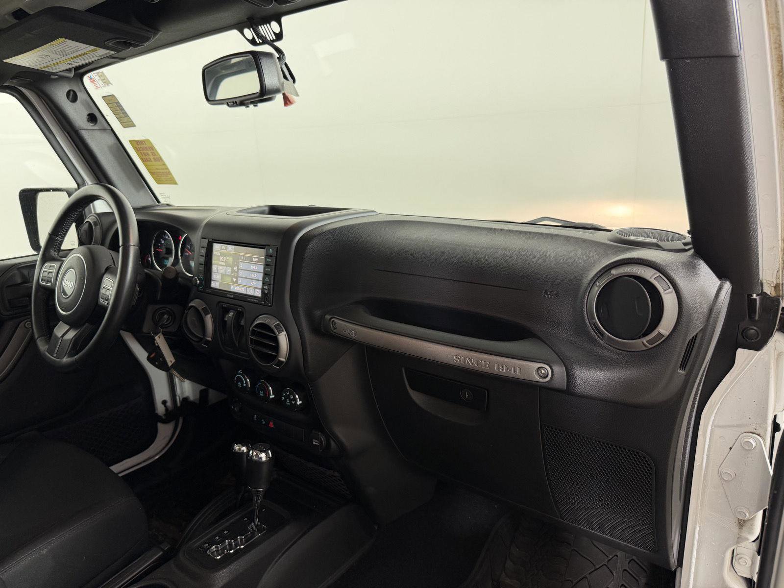 Used 2016 Jeep Wrangler Sport AWD/4WD image 18