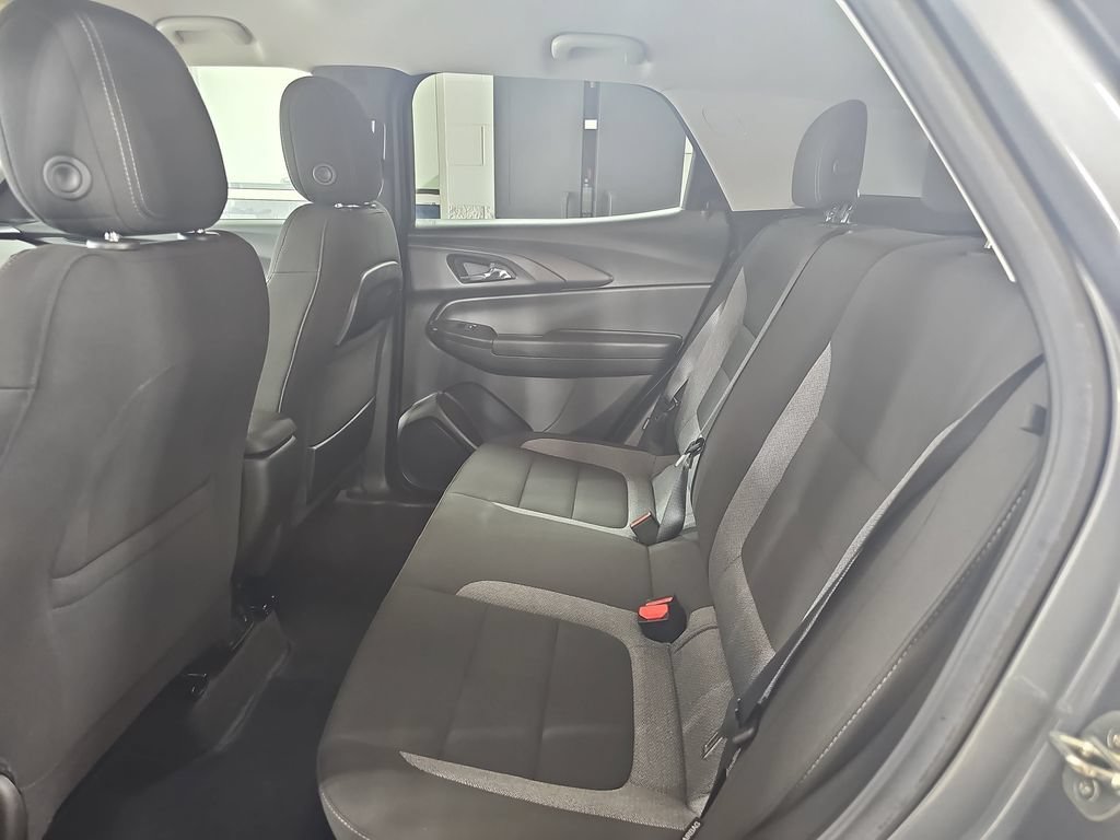 Certified 2021 Chevrolet TrailBlazer LT w/ Convenience Package FWD image 17