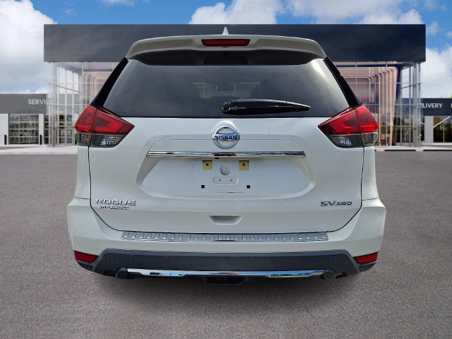 Used 2018 Nissan Rogue SV w/ Premium Package AWD/4WD image 5