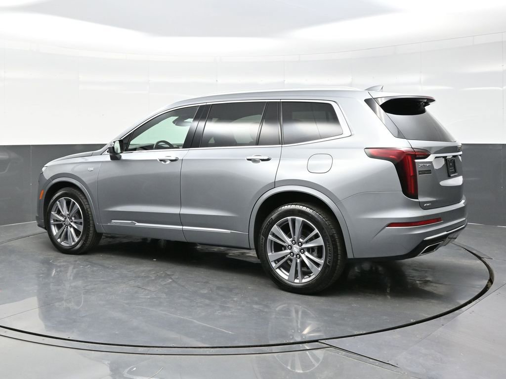 Certified 2025 Cadillac XT6 Premium Luxury image 4