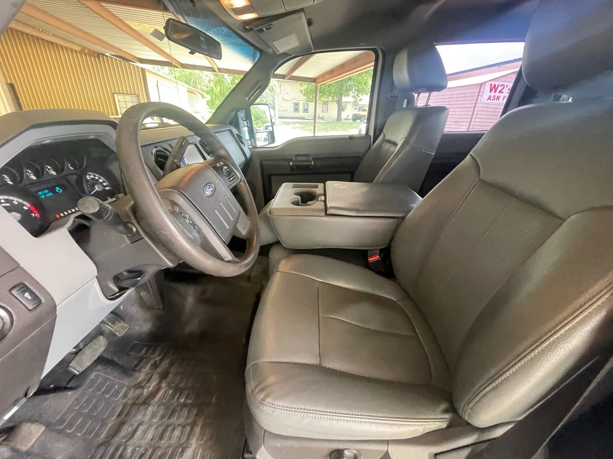 Used 2016 Ford F250 XL w/ Power Equipment Group image 26