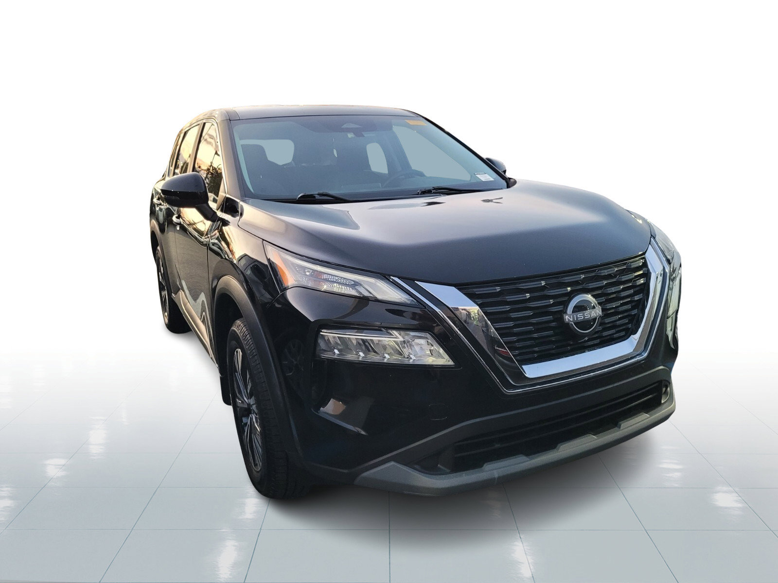 Used 2023 Nissan Rogue SV image 2