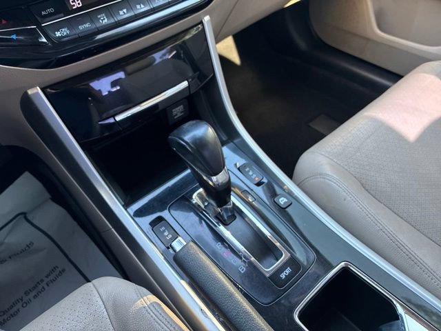 Used 2017 Honda Accord EX-L image 18