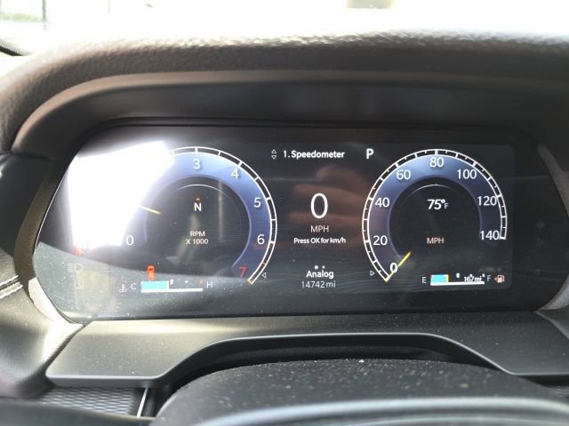 Used 2025 Jeep Grand Cherokee Laredo w/ Luxury Tech Group I image 10