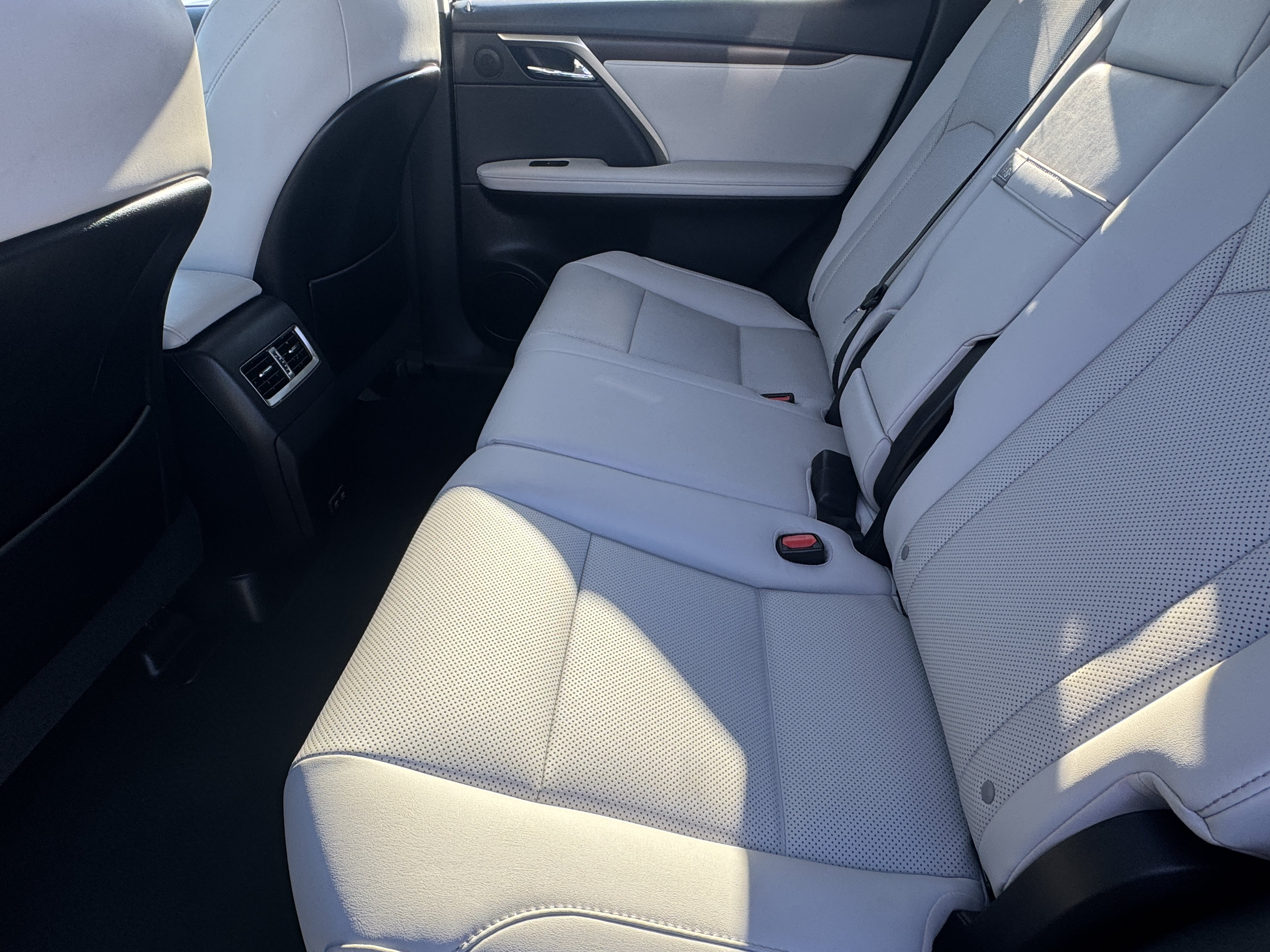 Certified 2022 Lexus RX 450h AWD w/ Premium Package image 33