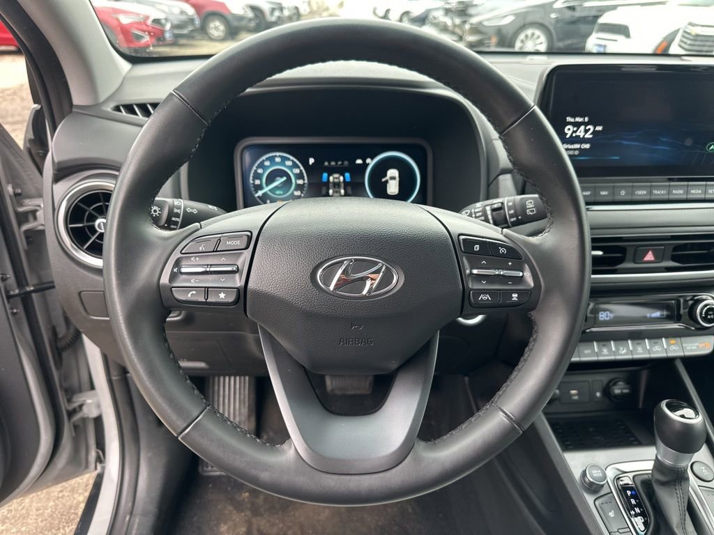 Used 2023 Hyundai Kona Limited image 12
