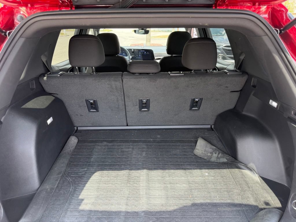 Used 2025 Chevrolet Equinox LT w/ Safety and Technology Package AWD/4WD image 7
