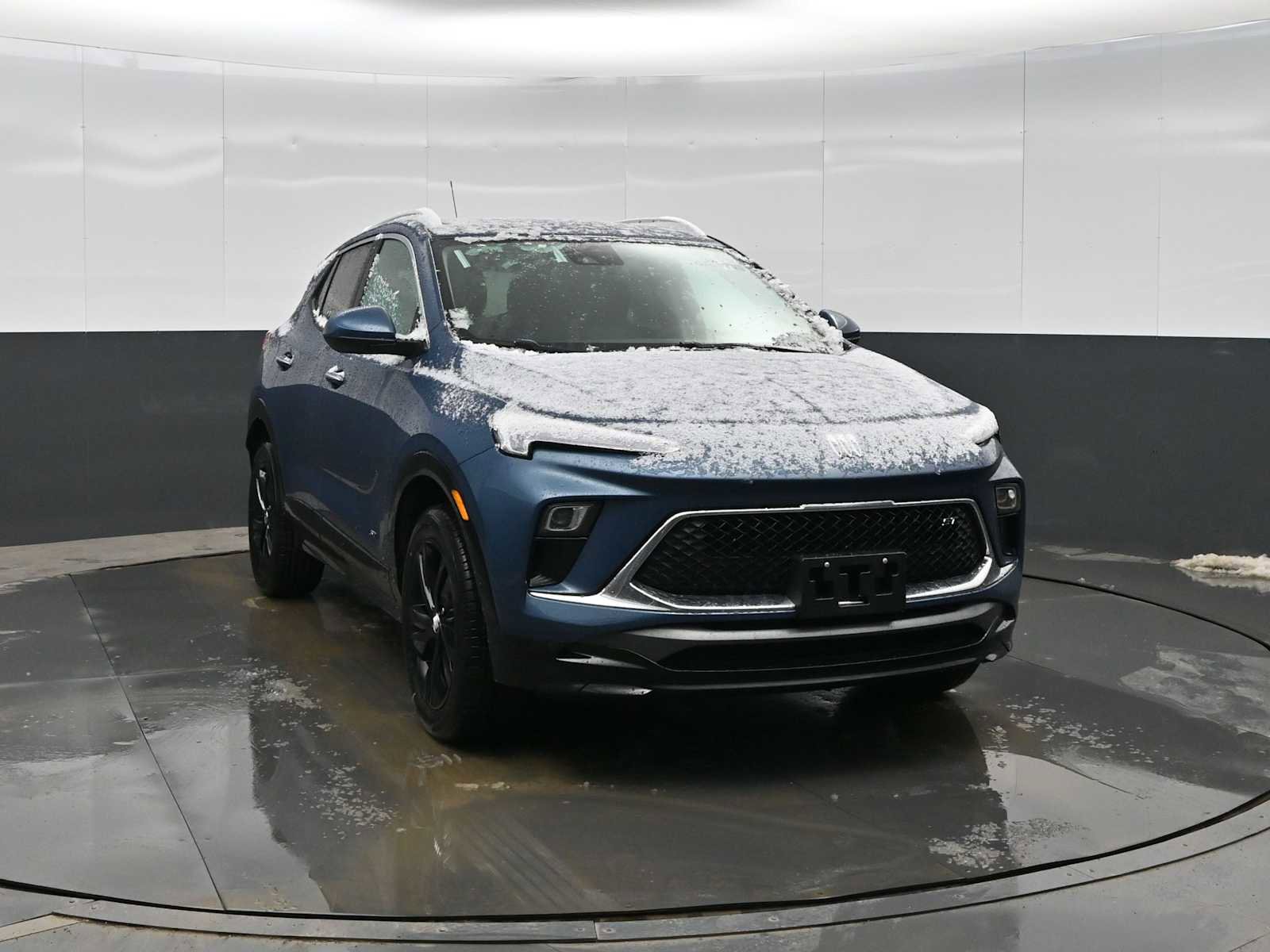 New 2026 Buick Encore GX Sport Touring w/ Comfort Package image 2