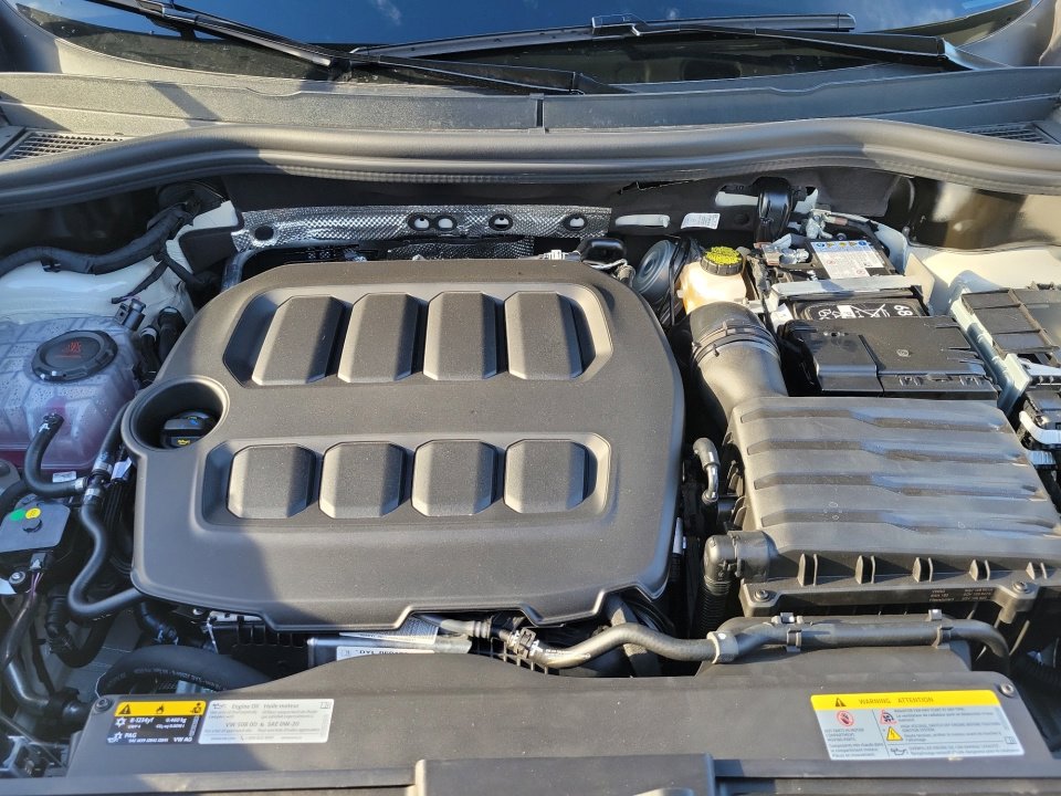 New 2026 Volkswagen Tiguan SE R-Line image 16