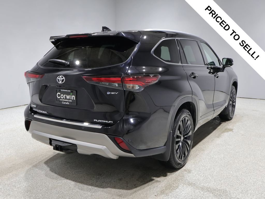 Used 2025 Toyota Highlander Platinum AWD/4WD video 2