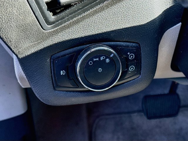 Used 2013 Ford Escape SE FWD image 7