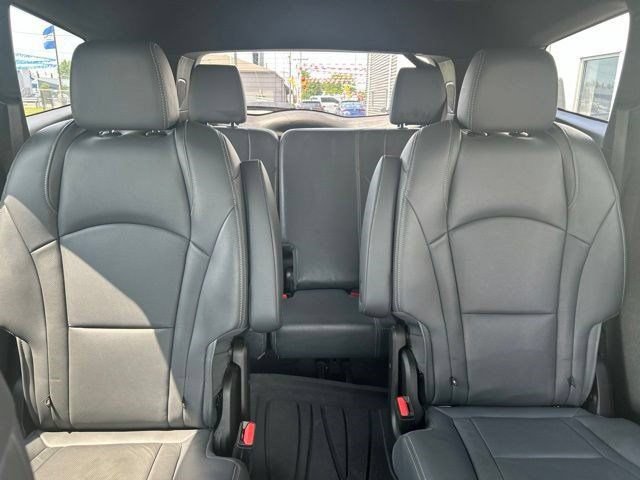 Used 2022 Buick Enclave Premium w/ Experience Buick Package AWD/4WD image 32