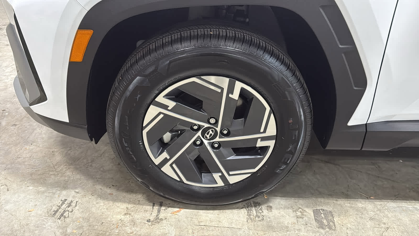 Used 2025 Hyundai Tucson Blue image 10