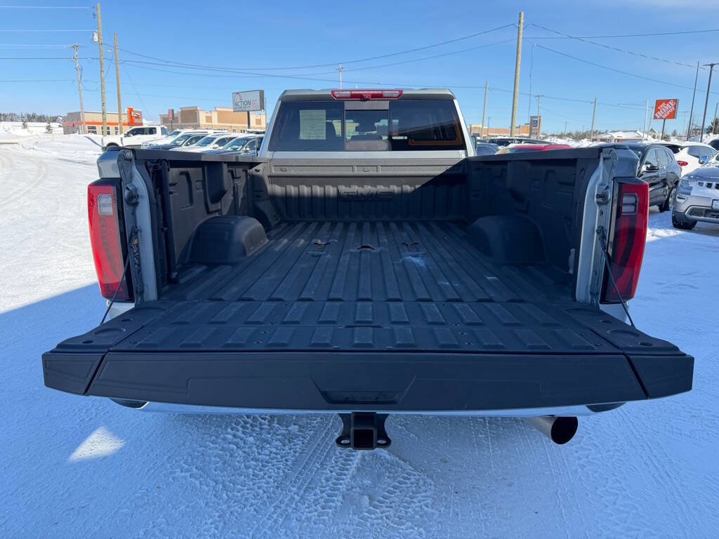 Used 2024 GMC Sierra 3500 SLT w/ SLT Premium Package image 49