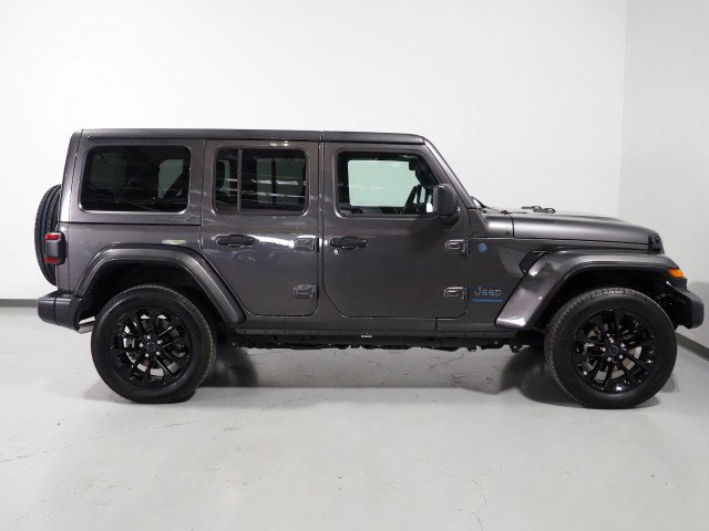Used 2025 Jeep Wrangler 4xe Sahara w/ Safety Group AWD/4WD image 4