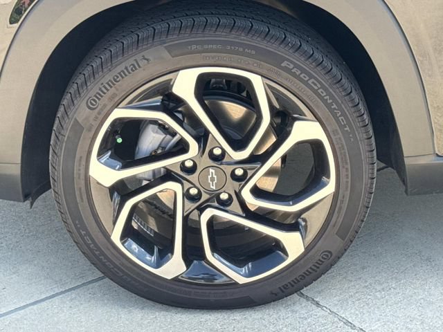 Used 2026 Chevrolet Trax RS w/ Sunroof Package FWD image 5