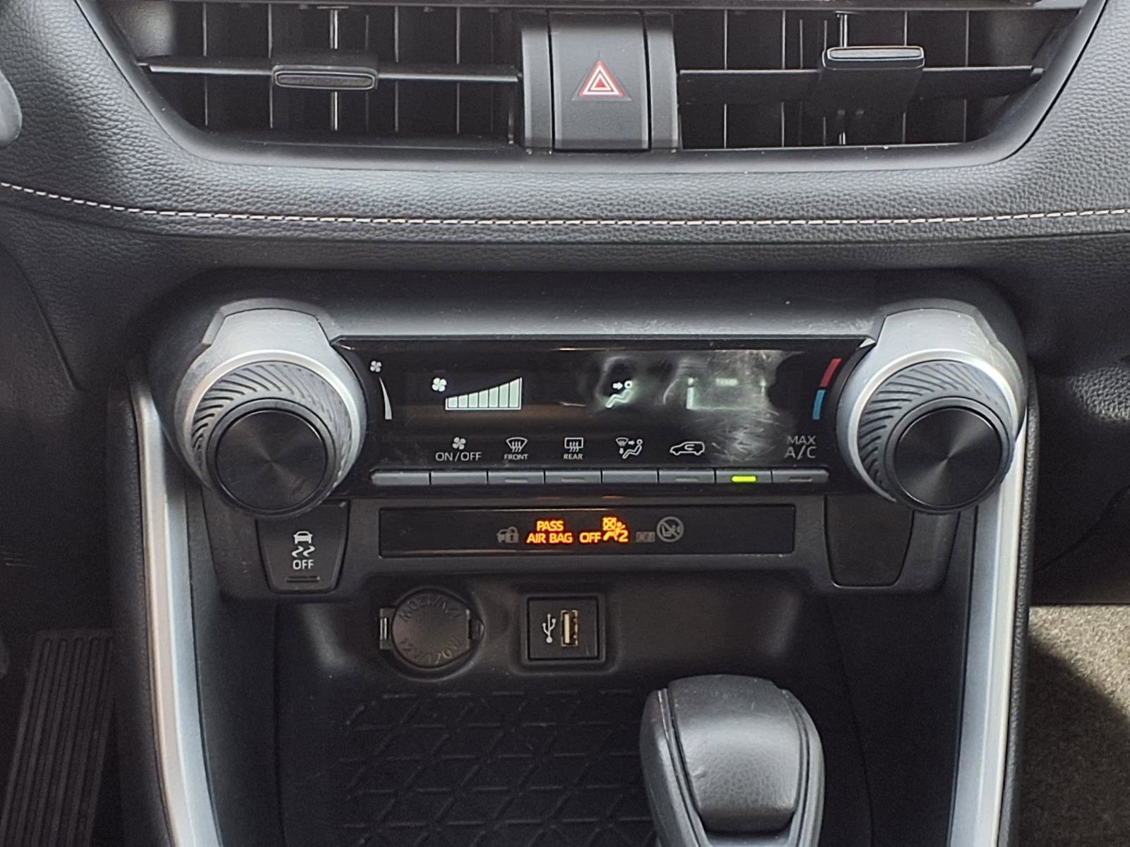 Used 2023 Toyota RAV4 LE image 15