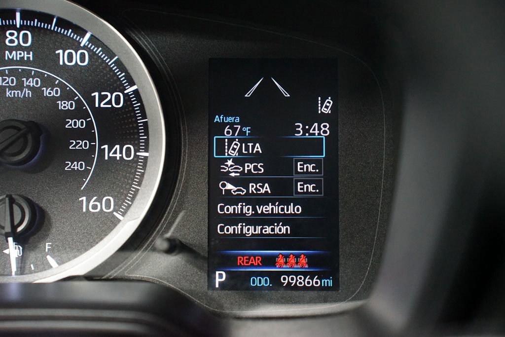 Used 2020 Toyota Corolla LE image 16