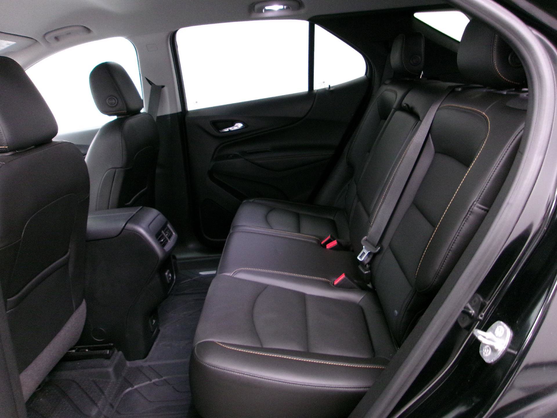 Used 2020 Chevrolet Equinox Premier w/ LPO, Floor Liner Package image 9