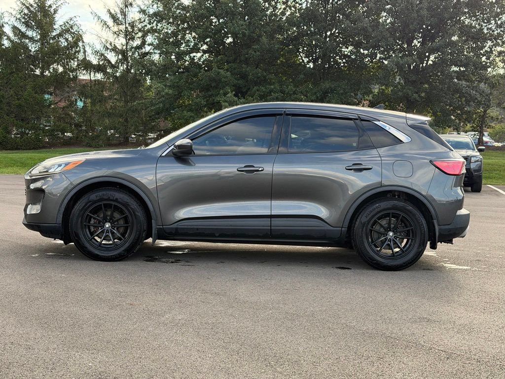 Used 2020 Ford Escape SE FWD image 3