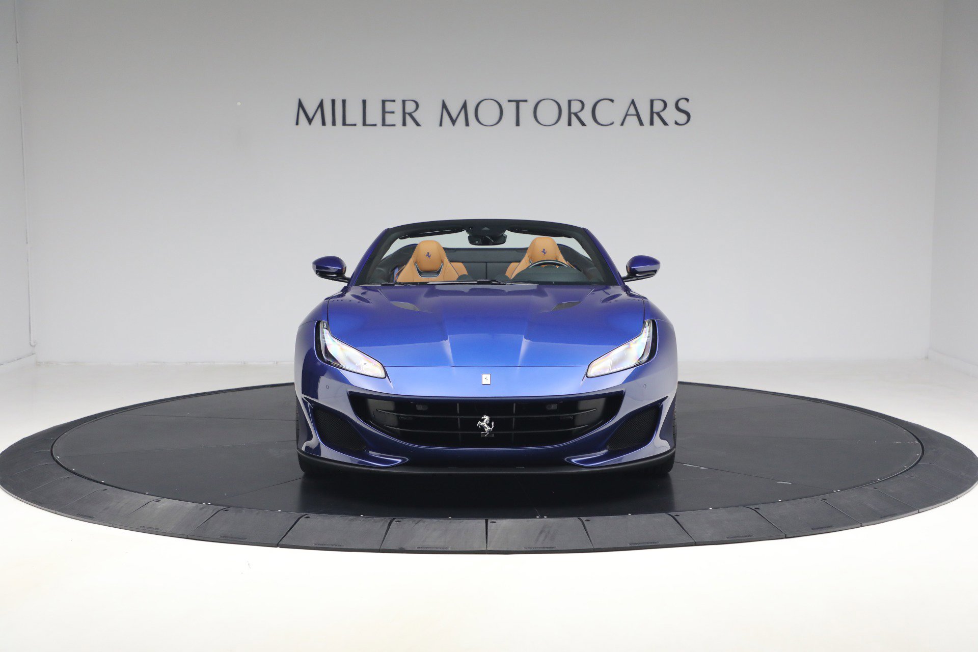 Certified 2020 Ferrari Portofino RWD image 12