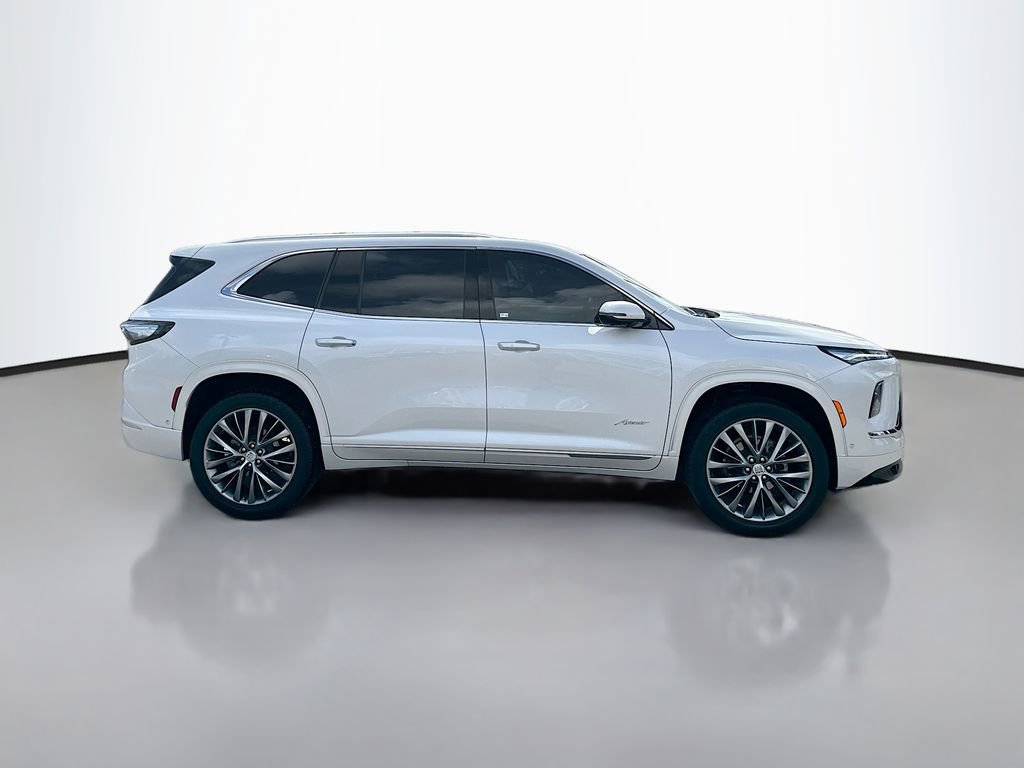 Used 2025 Buick Enclave Avenir w/ Super Cruise Package FWD image 8