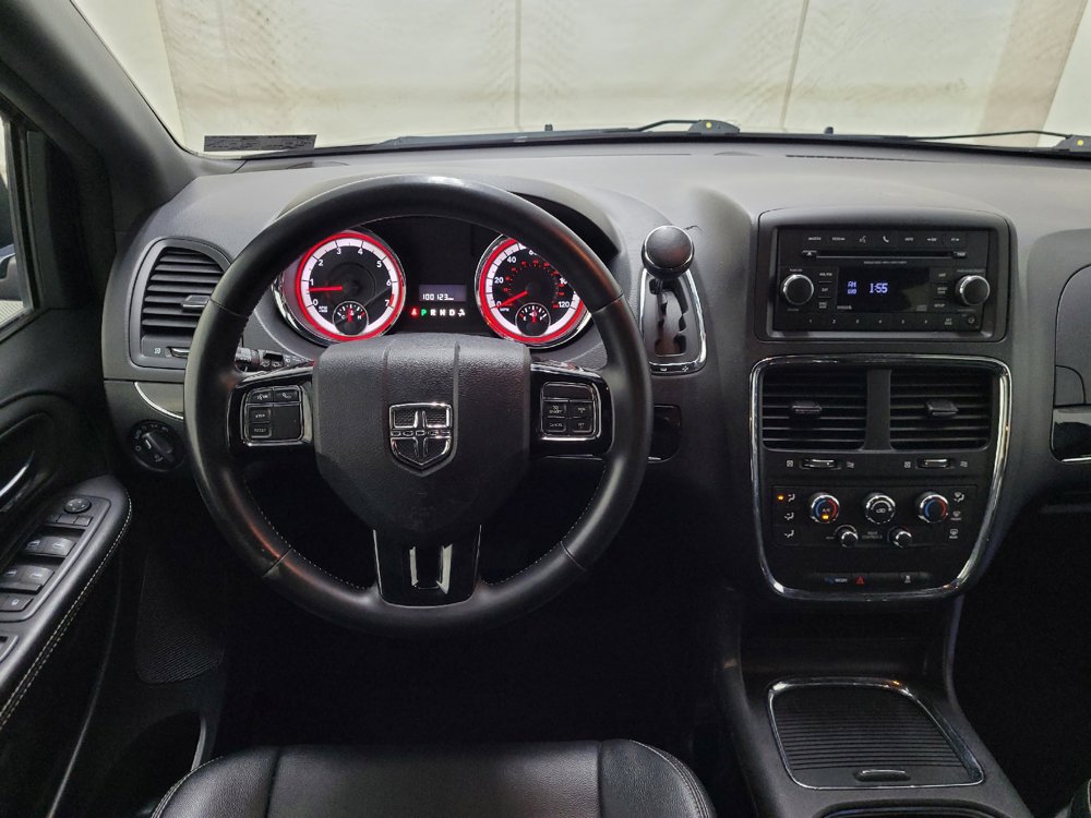 Used 2016 Dodge Grand Caravan SXT FWD image 22