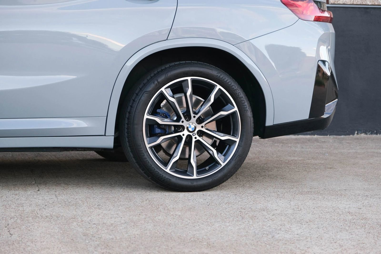 Used 2022 BMW X4 M40i image 9