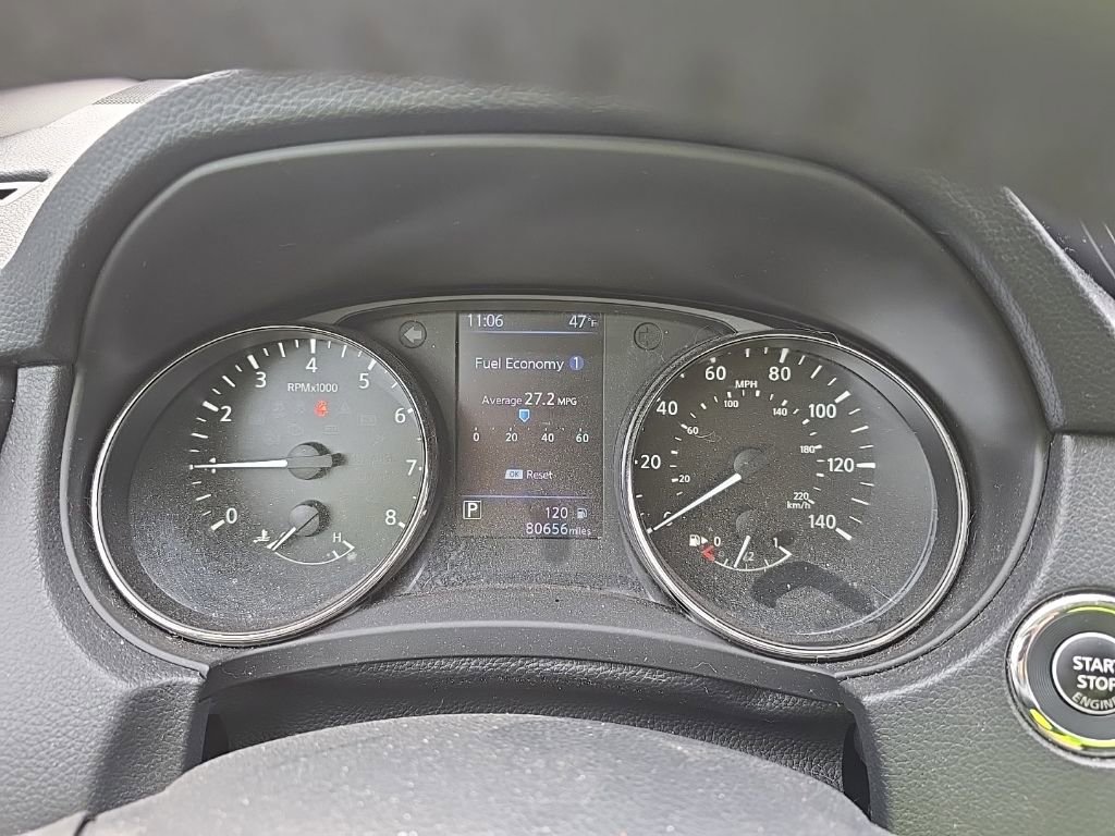 Used 2020 Nissan Rogue SV image 21