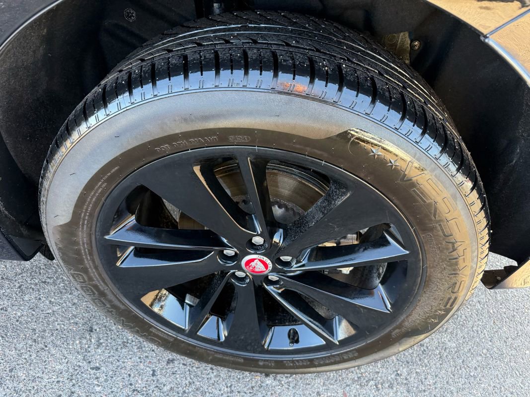 Used 2022 Jaguar F-PACE S AWD/4WD image 12