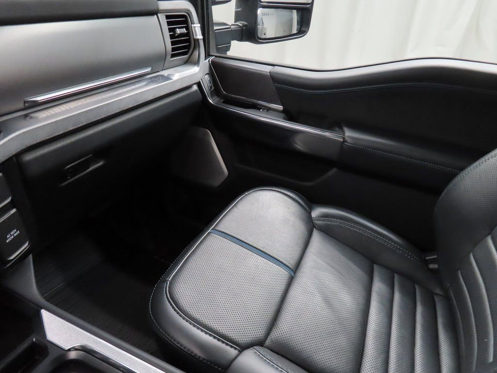 Used 2025 Ford F250 Platinum image 36