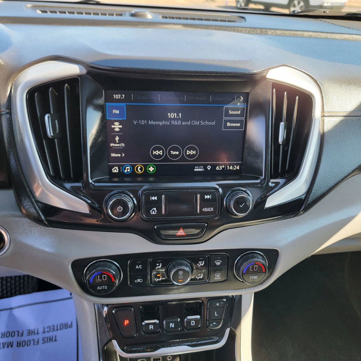 Used 2021 GMC Terrain SLT image 14