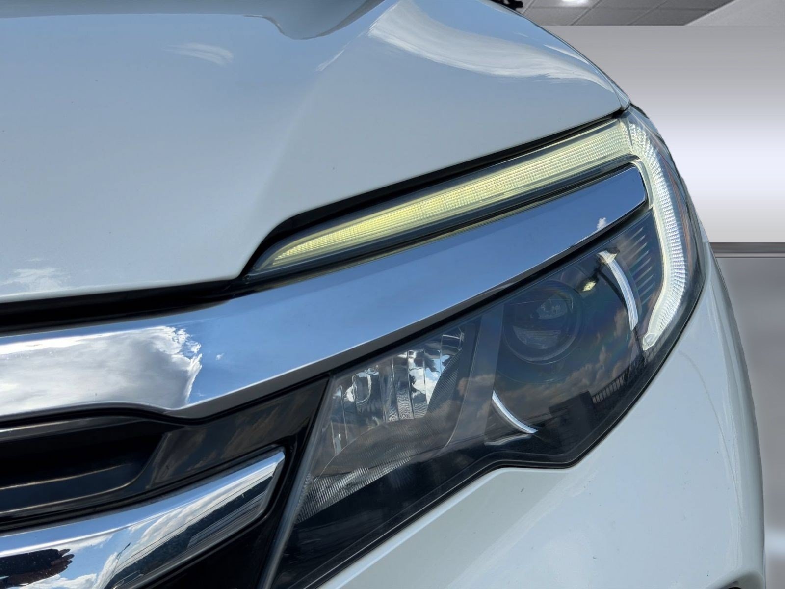 Used 2017 Honda Pilot Elite image 12
