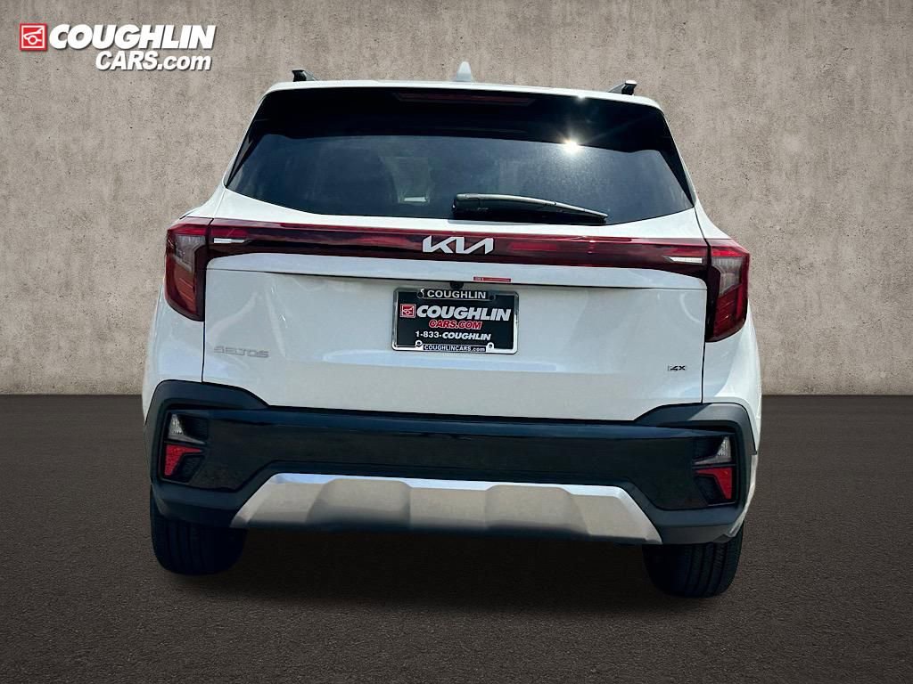 New 2025 Kia Seltos S image 9