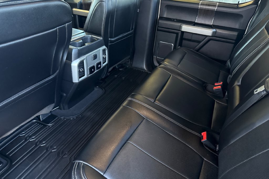 Used 2021 Ford F250 Lariat w/ Lariat Value Package AWD/4WD image 12