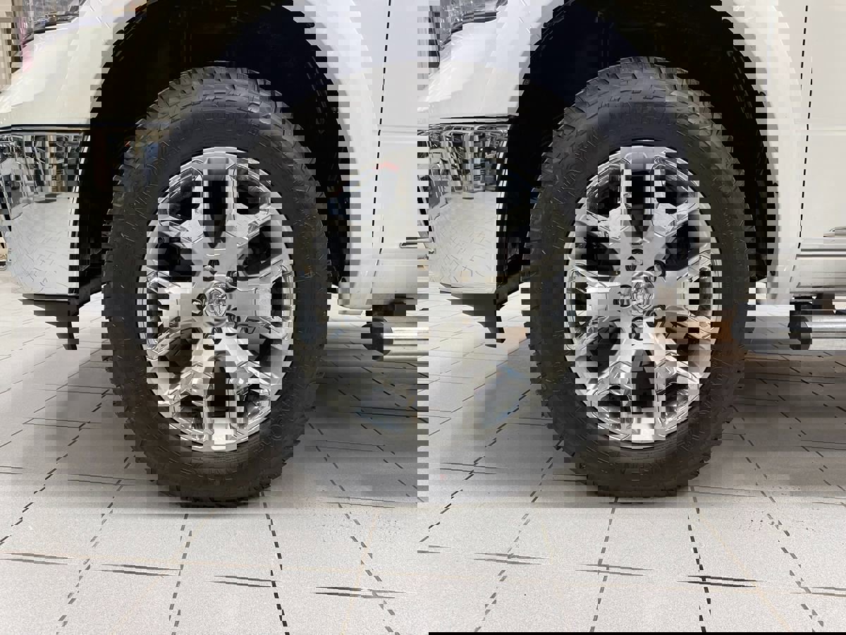 Used 2016 RAM 1500 Limited image 70