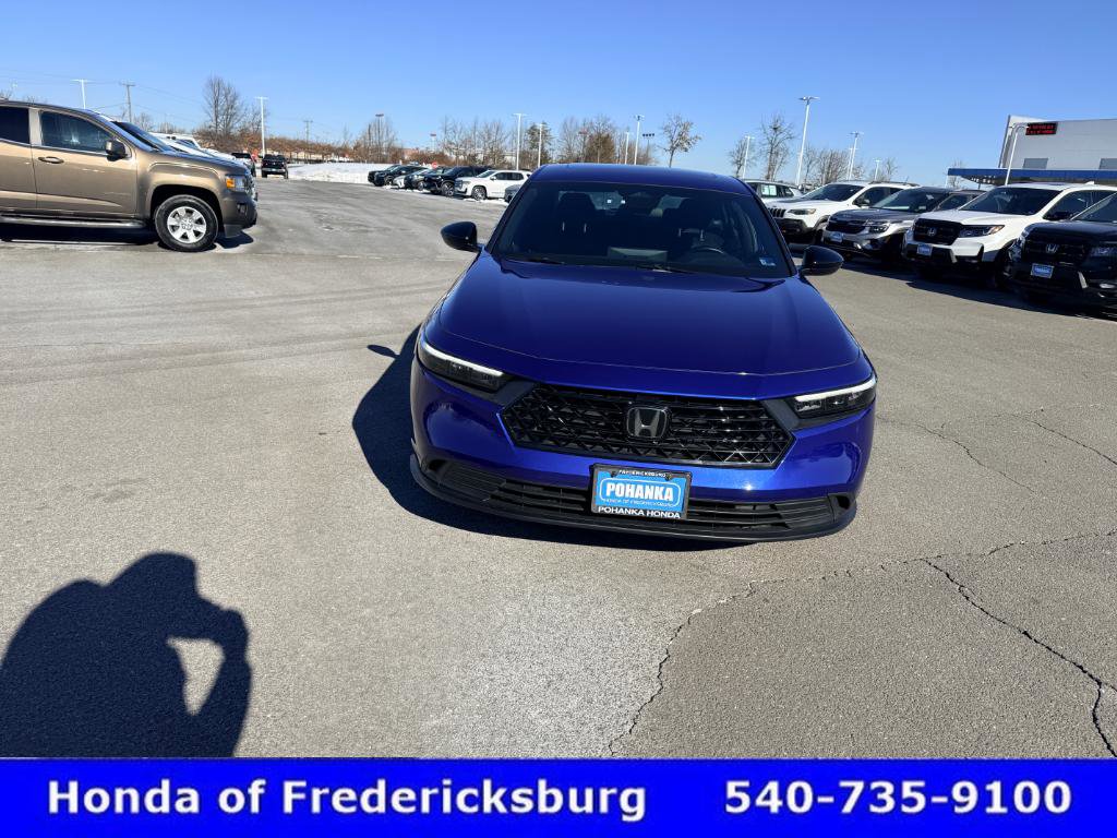 Used 2023 Honda Accord Sport image 9