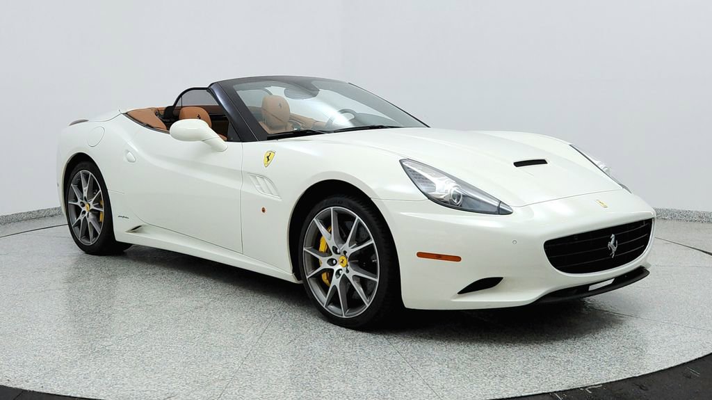 Used 2014 Ferrari California image 7