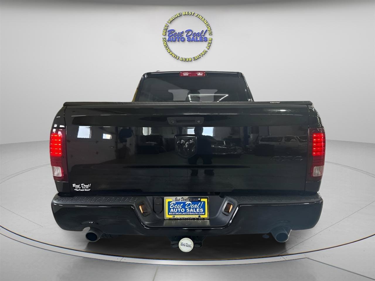 Used 2014 RAM 1500 Express w/ Black Ram 1500 Express Group AWD/4WD image 4