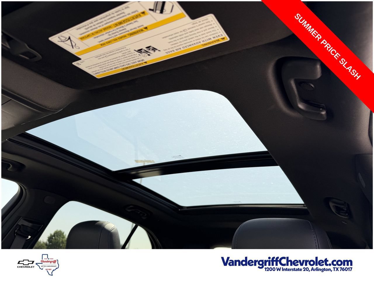Used 2025 Cadillac XT4 Sport FWD image 22