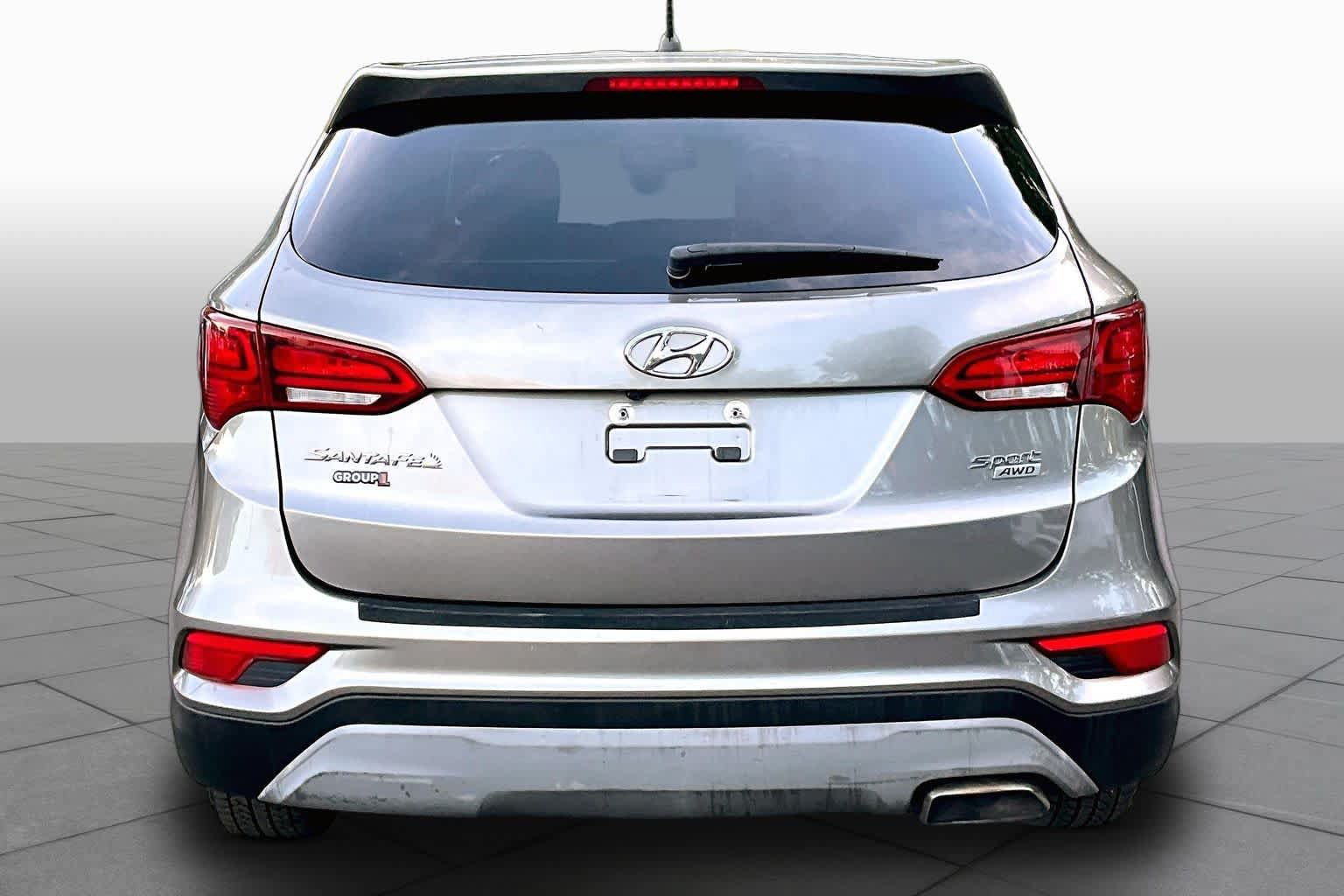Used 2018 Hyundai Santa Fe Sport AWD/4WD image 5