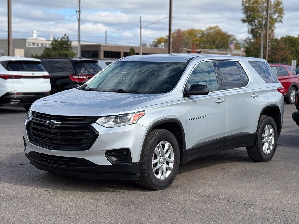 Used 2019 Chevrolet Traverse LS w/ LPO, Blackout Package FWD image 29