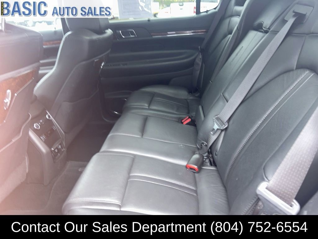 Used 2019 Lincoln MKT AWD image 9