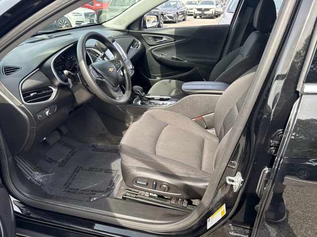 Used 2025 Chevrolet Malibu LT image 22