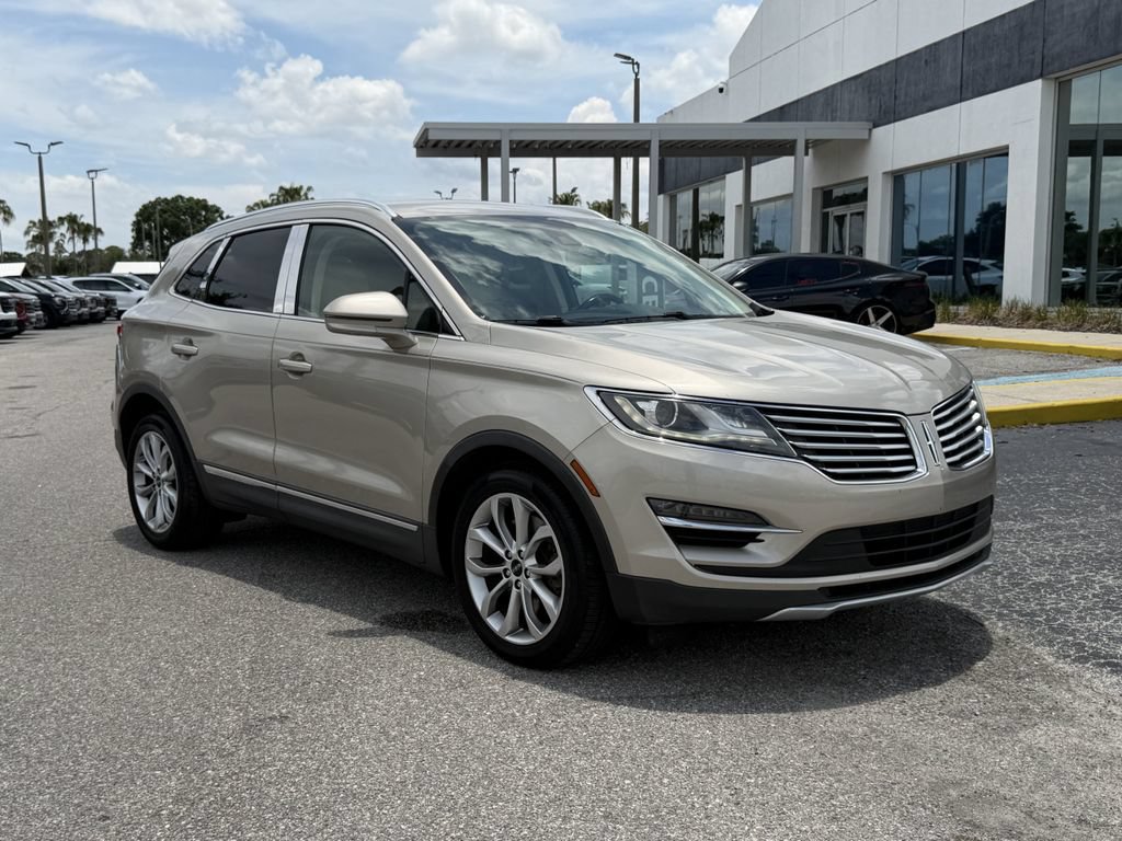Used 2015 Lincoln MKC FWD w/ Equipment Group 101A Select image 2