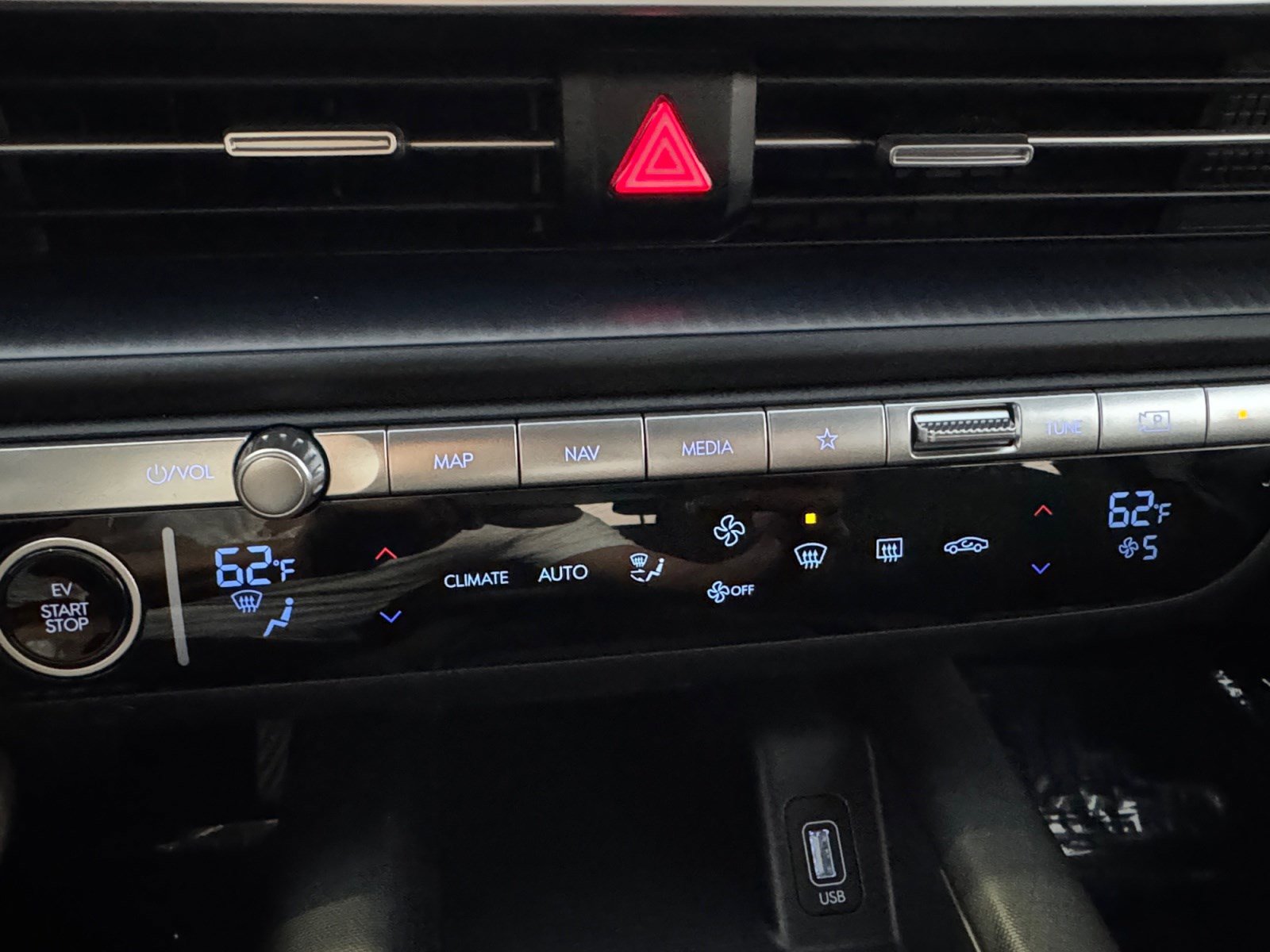 Certified 2025 Hyundai Ioniq 6 SE image 18